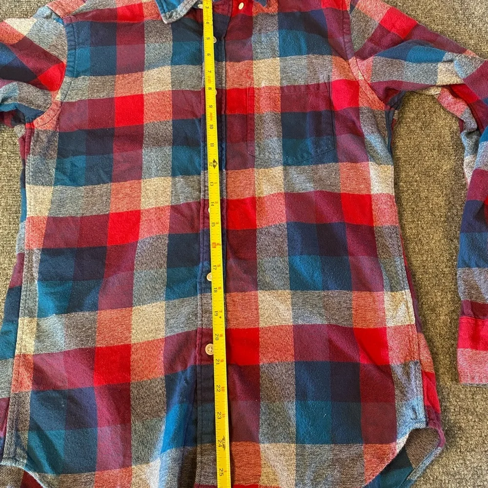 J. Crew Men's Red‎ and Blue Plaid Shirt Slim fit size small